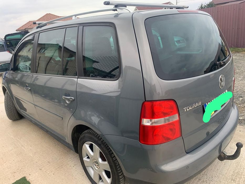 VOLKSWAGEN Touran 2005 2 l