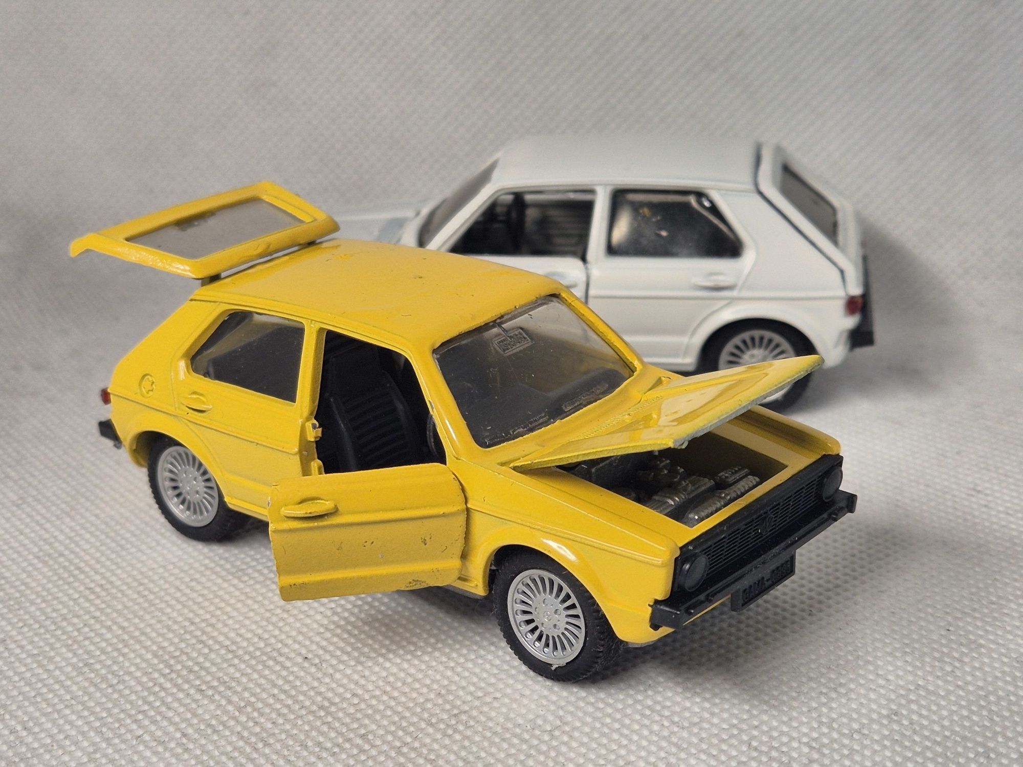 VW Golf 1 - 1:43 - Mikro 67