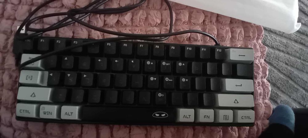Gaming keyboard MAGEGEE