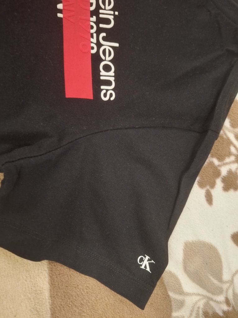 Оригинална тениска на Calvin Klein