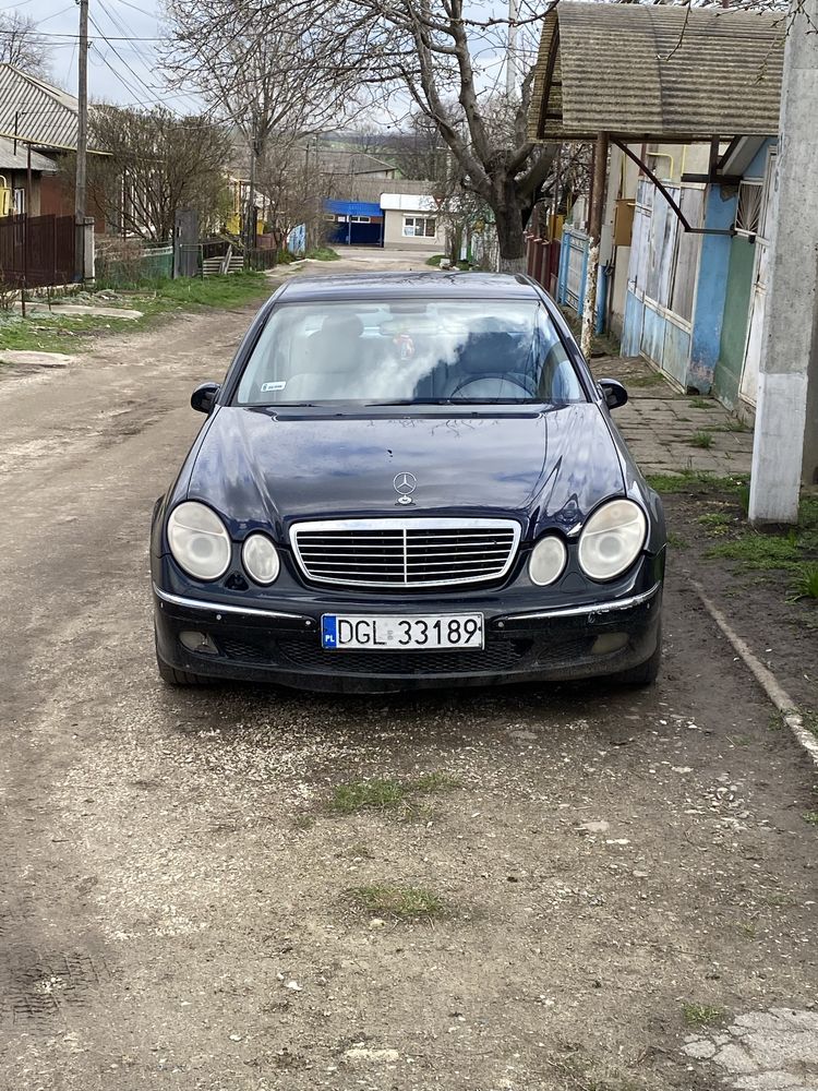 Mercedes W211 E320
