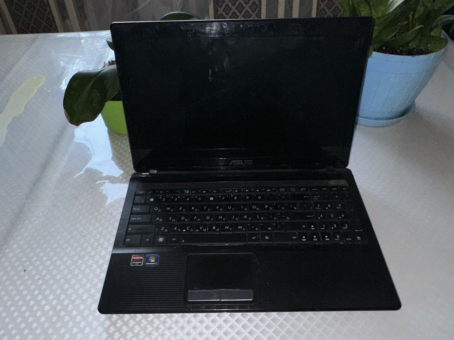 Ноутбук ASUS не рабочи