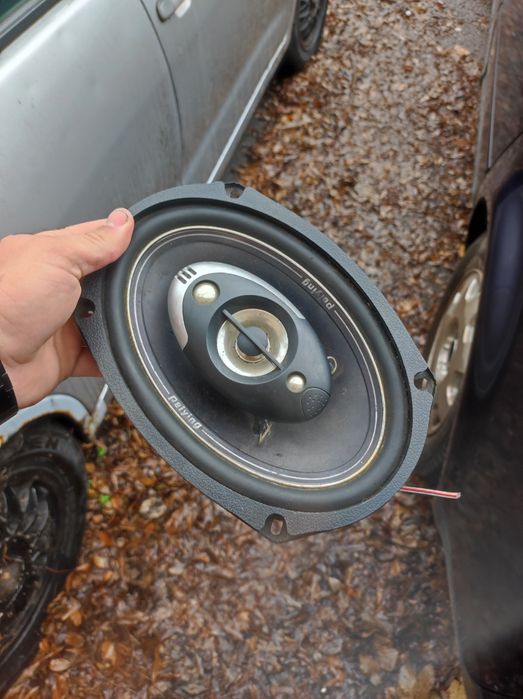 Цял сет музика, каса, усилвател, елипси и кабели