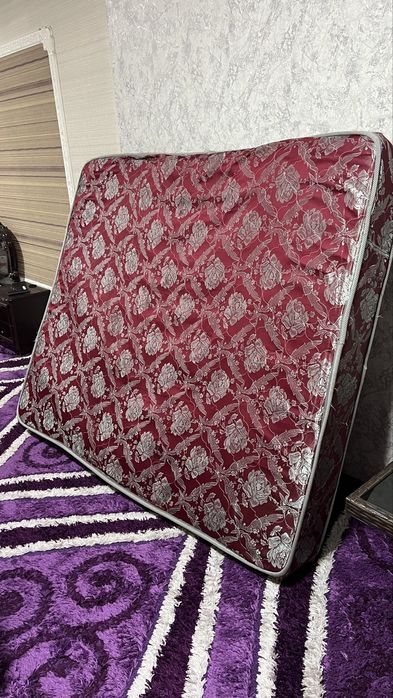 Продаю 2 матраса в хорошем состояний за отличную цену.