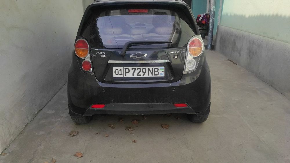 Spark 1 yevro 2012-yil 272000 halol yurgani