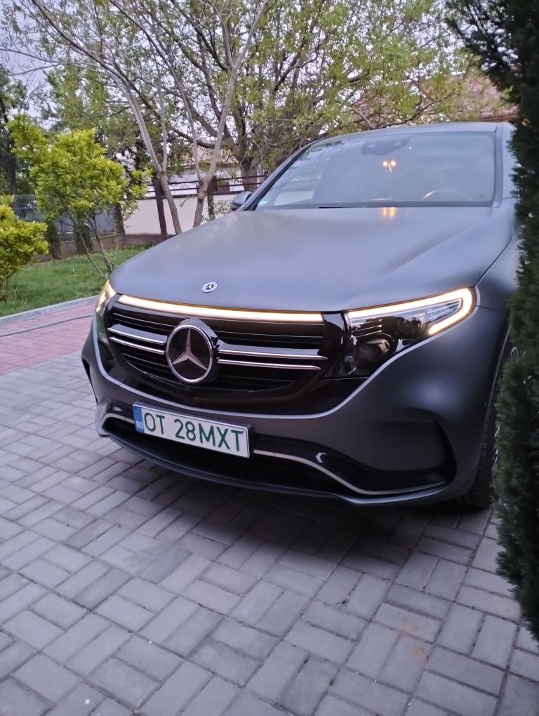 Mercedes Benz EQC 400 4Matic AMG Line.   - vand sau schimb