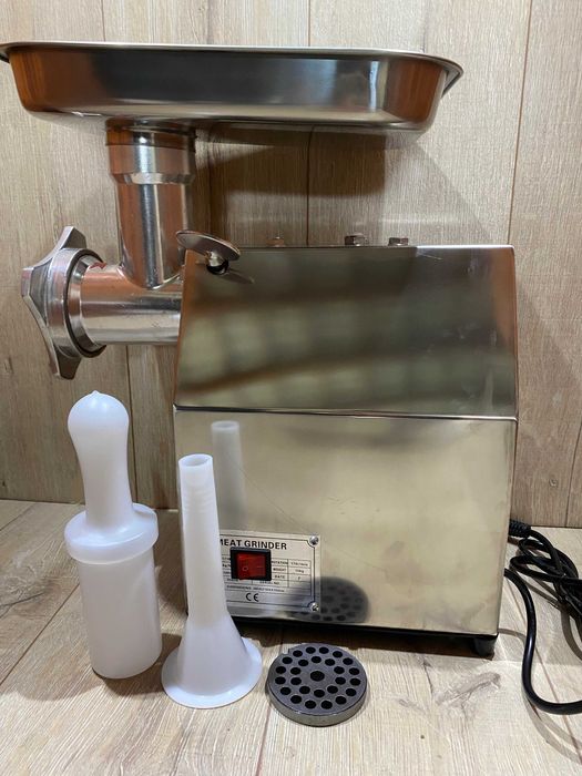 Masina tocat carne MK-12 profesionala 799 lei