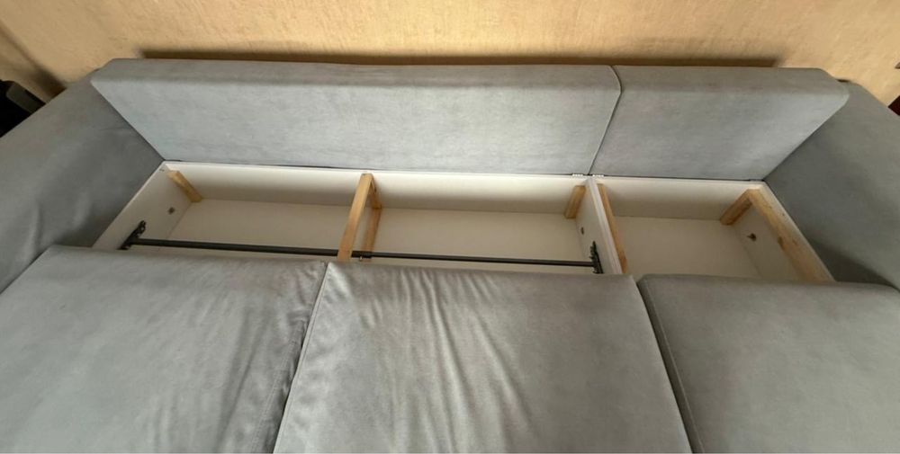 Продам диван в гостинную