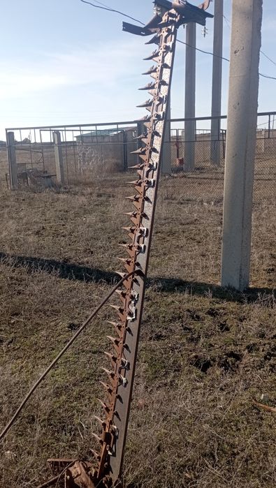 Продам косилку однобруску и трактор т40