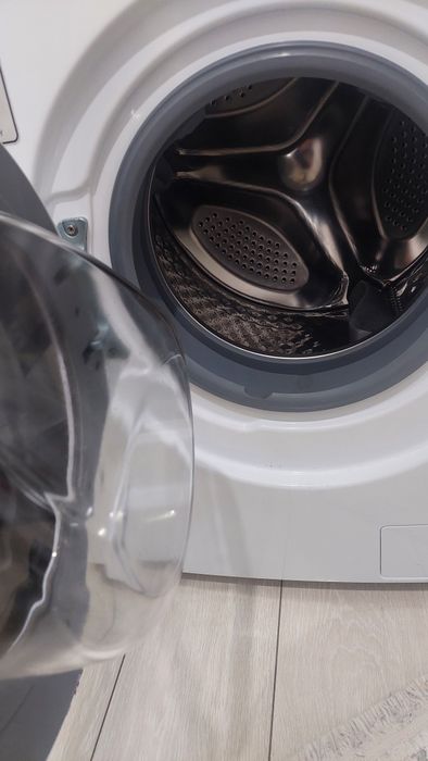 Продаю стиральную машину