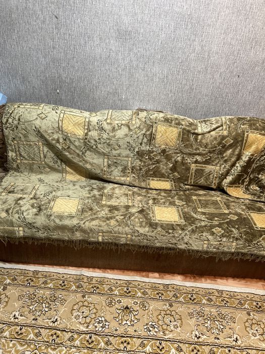 Диван и кресло старой модели