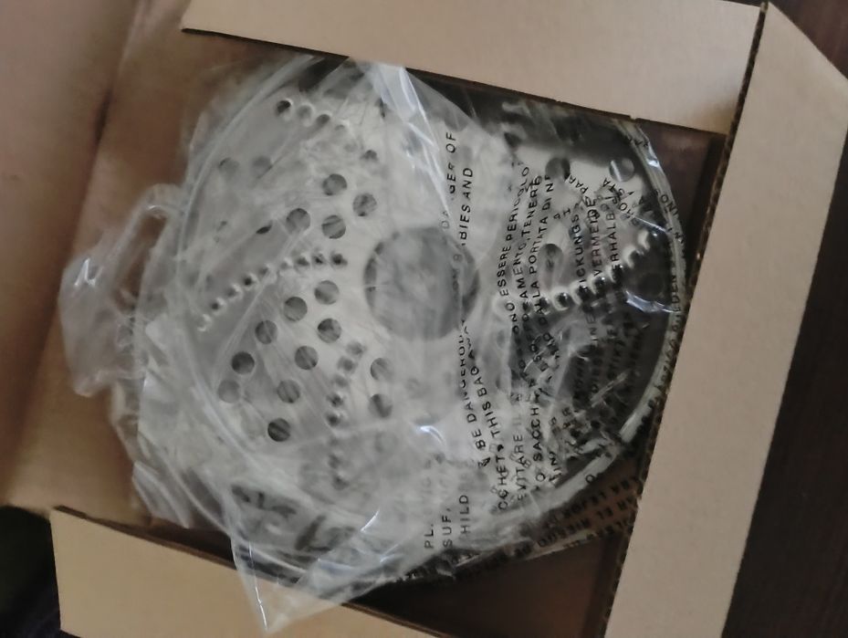 Vând urgent apărat de patiserie fara livrare