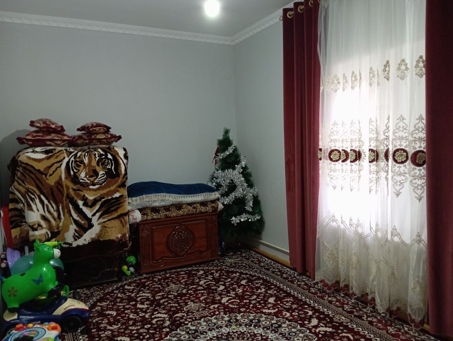 Планли уй сотилади