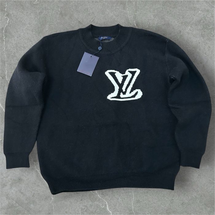 Pulover Louis Vuitton negru pufos – mărimea S | nou cu etichetă