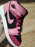 Jordan 1 purtați de 3,4 ori