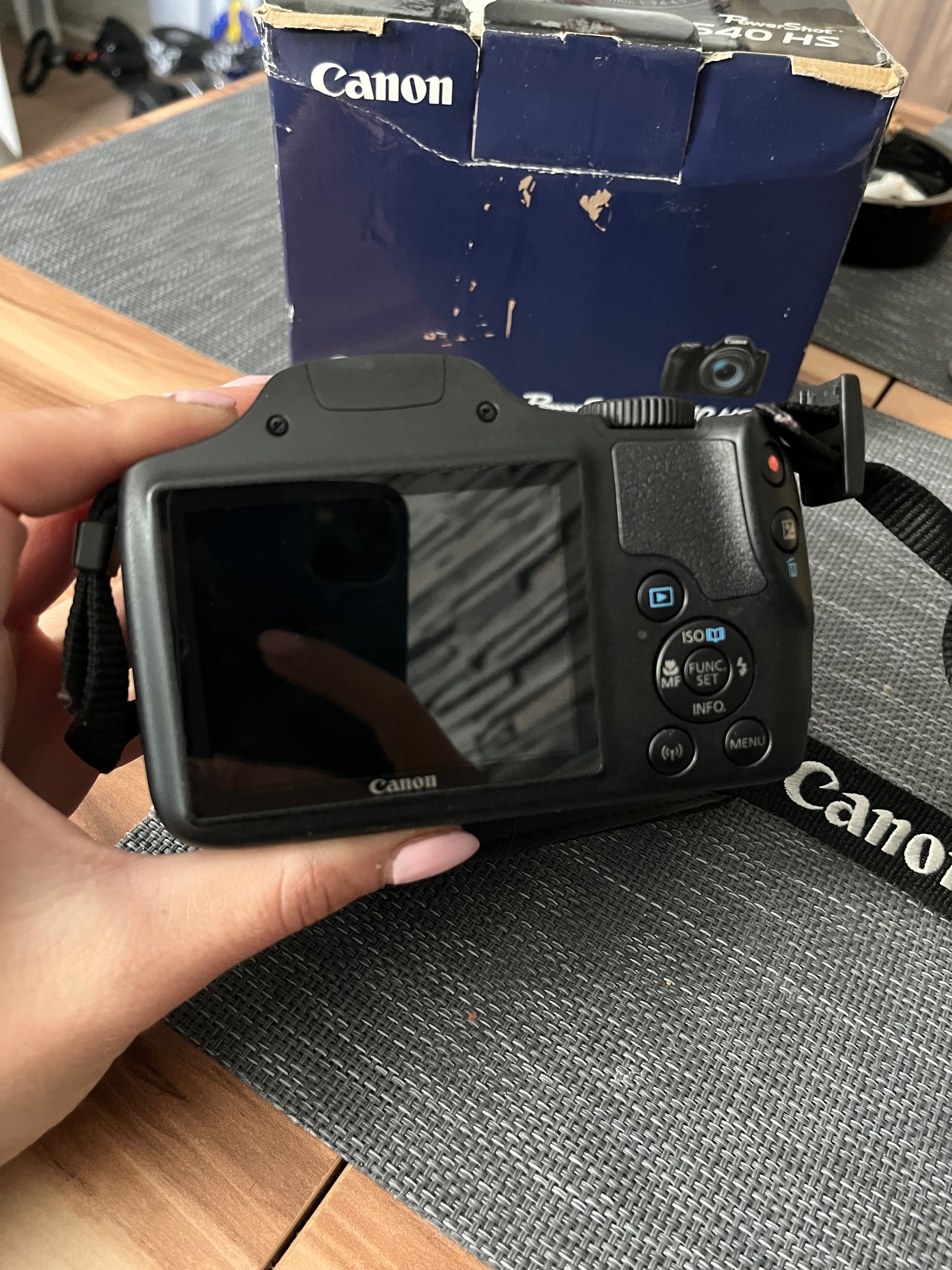 Дигитален фотоапарат Canon  SX540  HS черен 20.3MP като нов