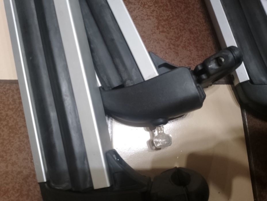 Багажник -стойка за ски 3-чф.