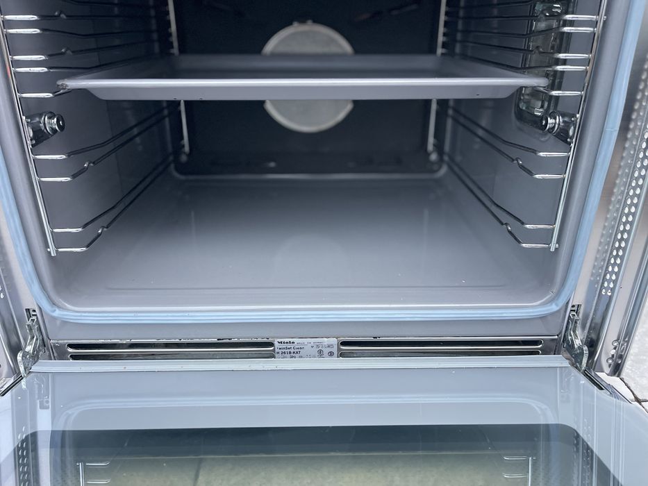 Фурна за вграждане Miele Classic TwinSet Clean H261B-KAT