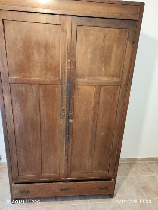 Гардероб дървен стар