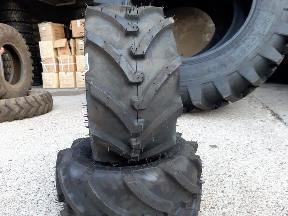 18X8.50-8 Anvelope noi Cauciucuri de motocultor masina de tuns gazon