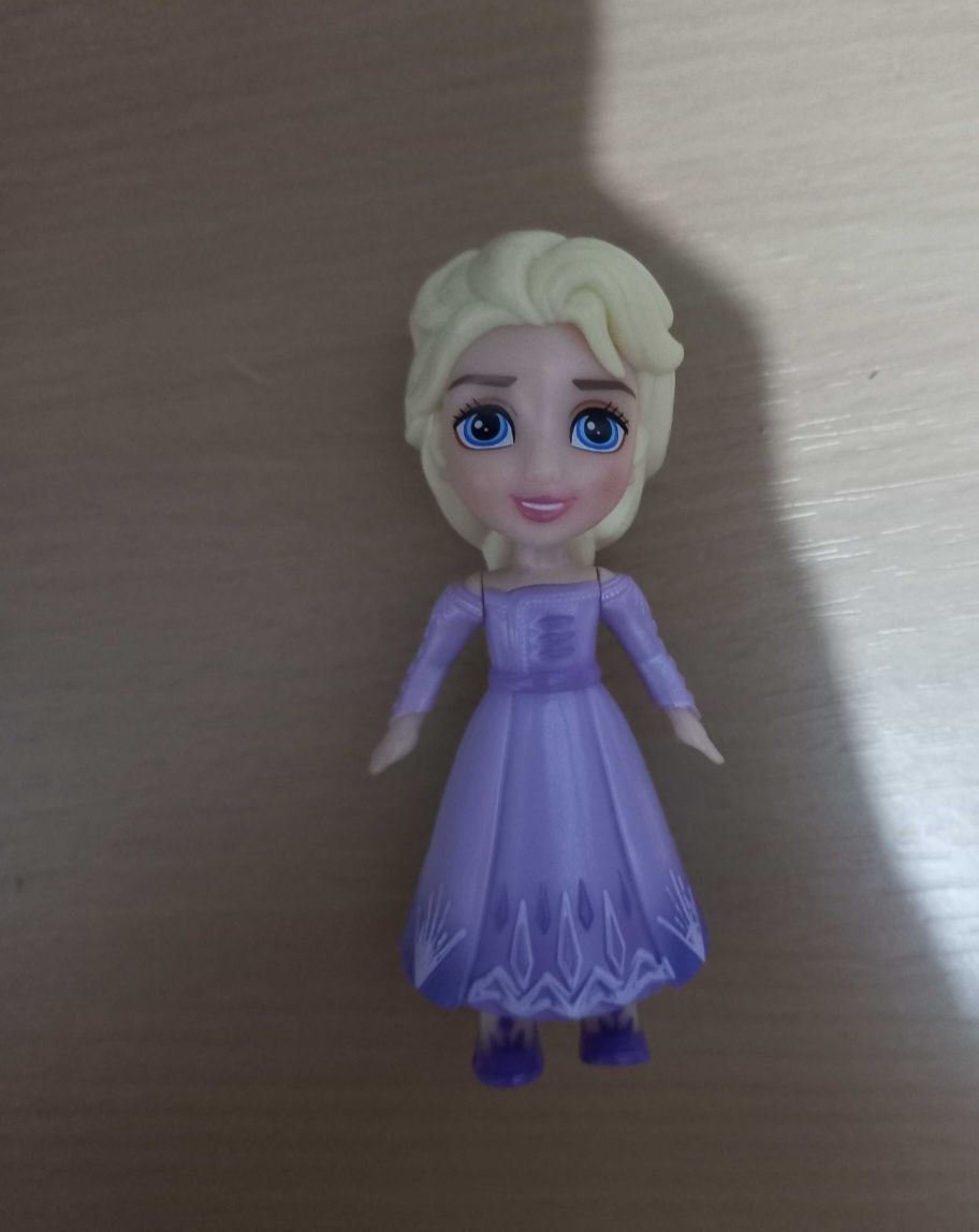 Mini figurina Elsa Frozen 2