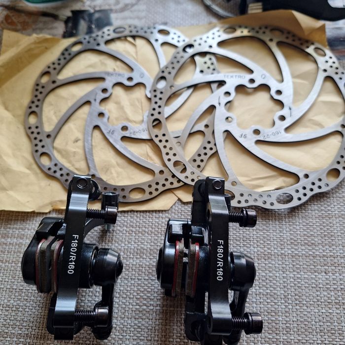 Set frâne discuri Tektro complet, manete schimbatoare