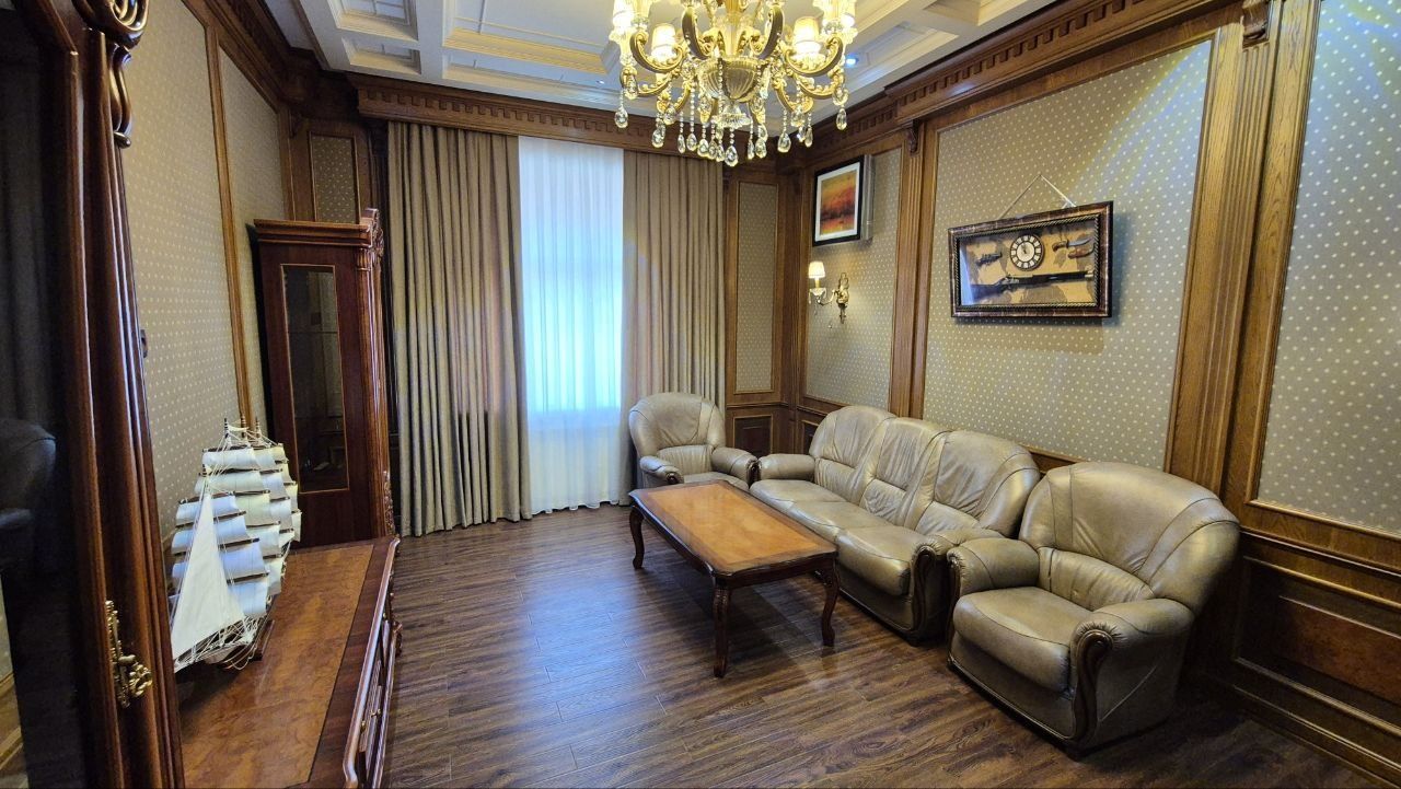 Квартира в аренду ГАБУС ул.Тарас Шевчен 4/5/9.160м²ко