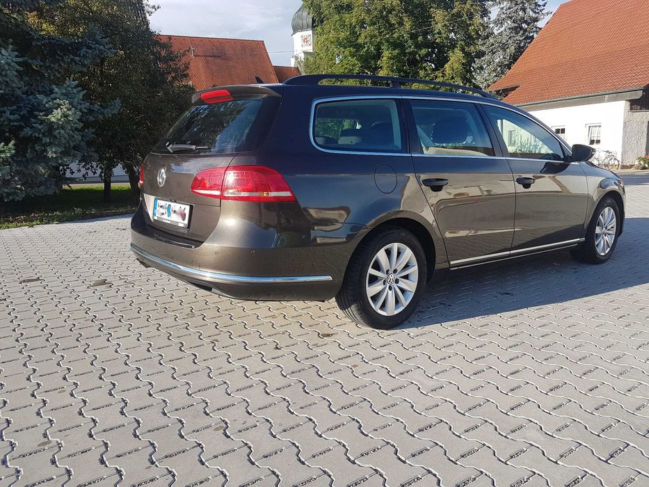 Passat alltrack b7 2013 2.0 tdi sau schimb cu Multivan