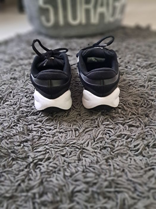 Маратонки Nike,размер 32