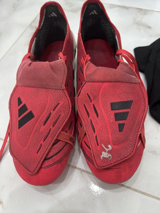 Pridator adidas аригинал покупал на адидасе размер 40