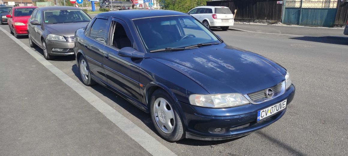 Opel Vectra B2 1.6 benzina