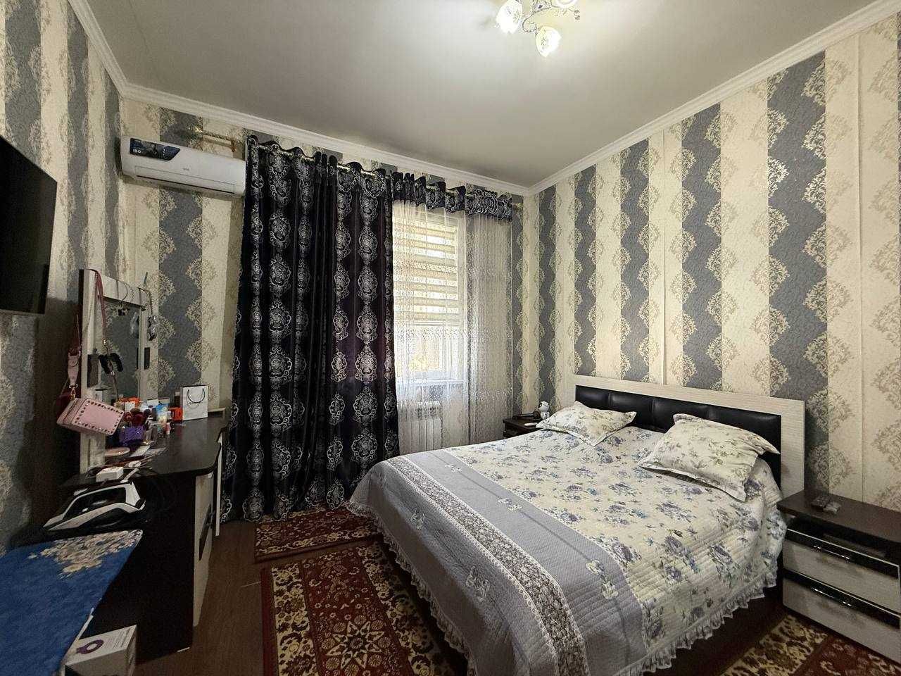 Tayyor 6 sotiqli kottedj sotiladi.
