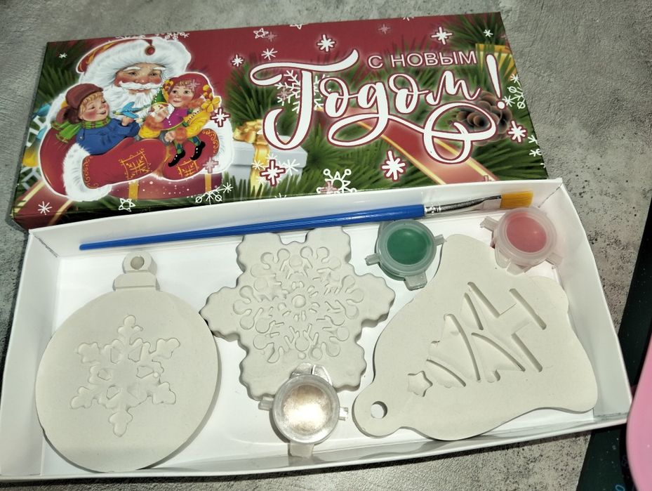 Новогодние наборы на подарок