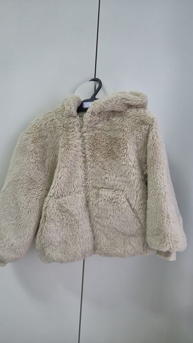 Geaca Zara- marimea 5-6 ani, 116 cm