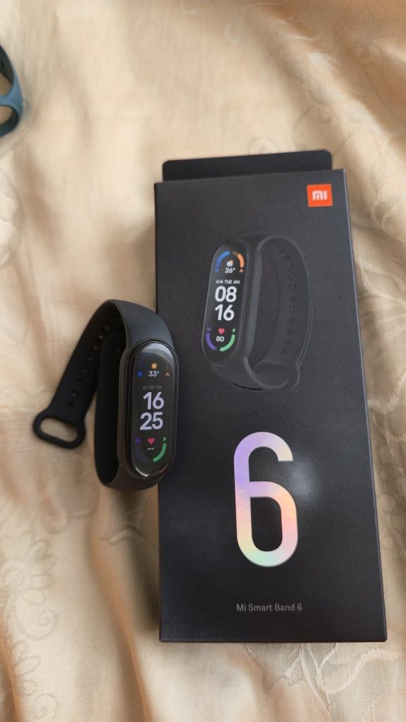 Продаётся Xiaomi Mi band 6