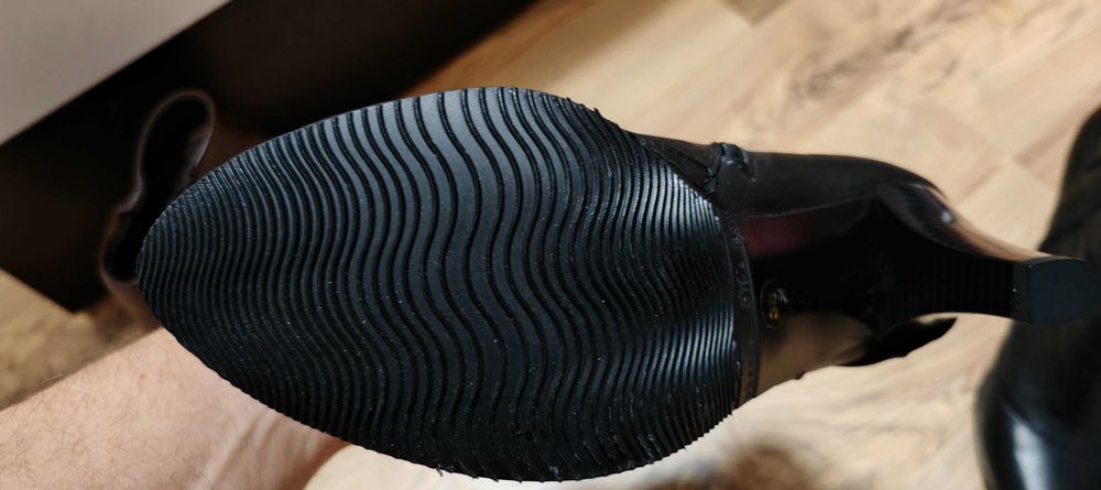 Нови Елегантни Български Боти от Естествена Кожа Номер 38 цвят Черен