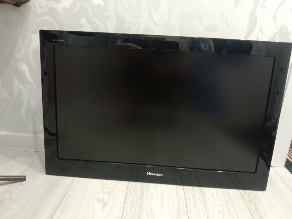 Продам телевизор на запчасти