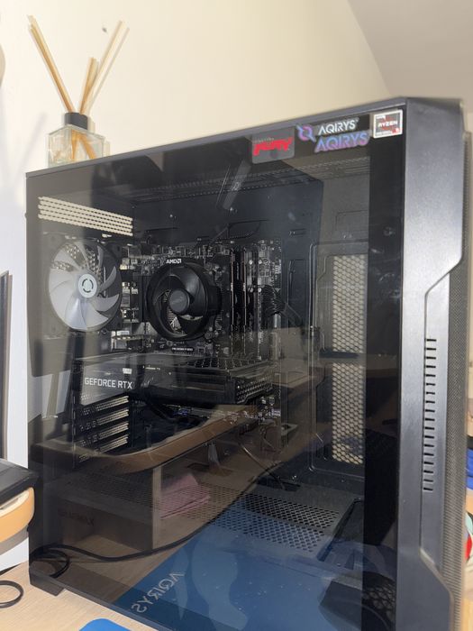 Vand pc gaming bine intretinut