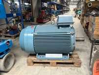 Ел.двигател 200 kW 1000 оборота ABB