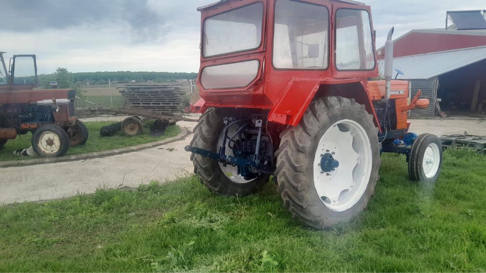 Tractor UTB650 Românesc