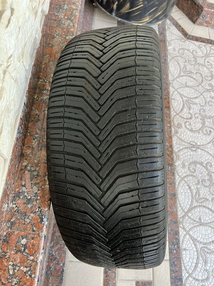 Donali michelin balon sotiladi 225/55/18