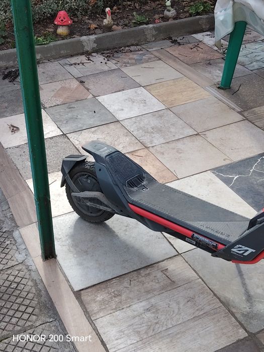 Тротинетката Segway ZT3PRO