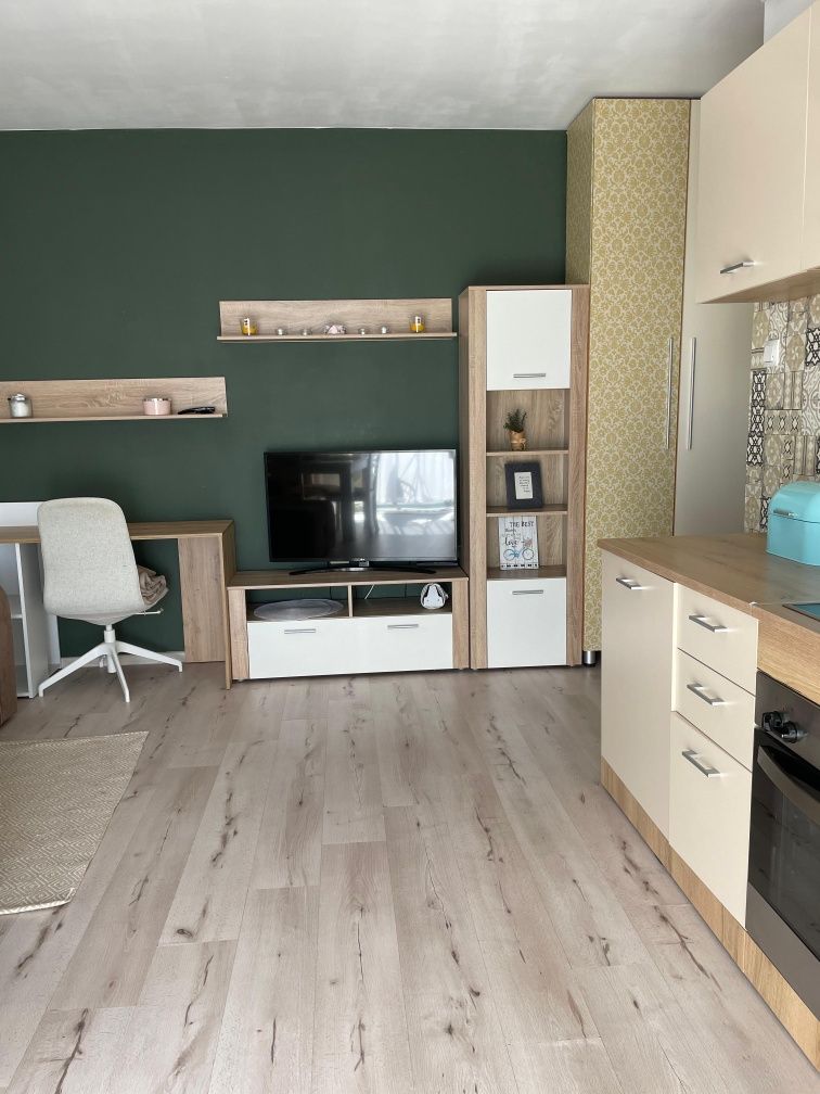 Inchiriez apartament EC 4 pers (Buna Ziua)