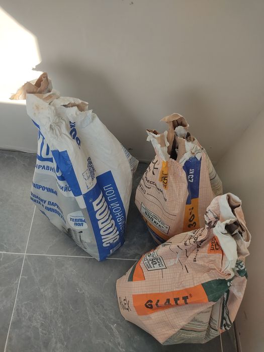 Продам глатт наливной пол кафельный клей