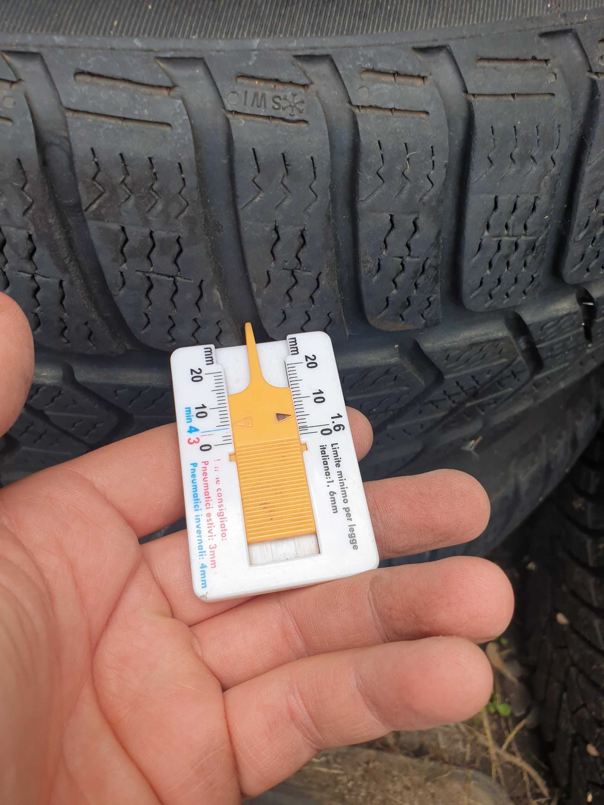 235/55/17 Pirelli  2 броя