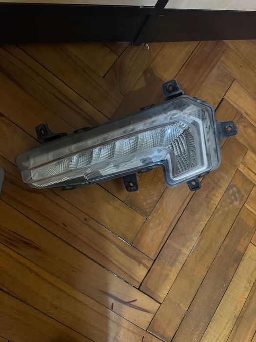 Продам оригинальные заводские туманки на Малибу 2