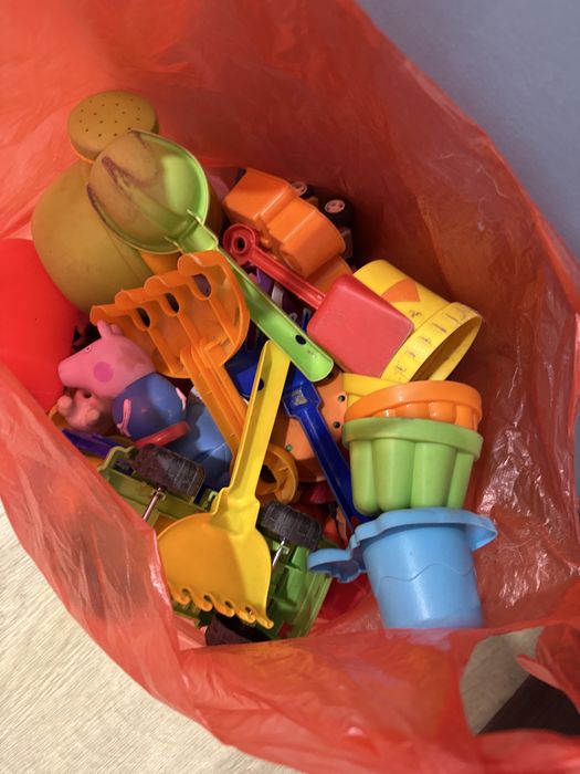 Отдам пакет игрушек для песка бесплатно