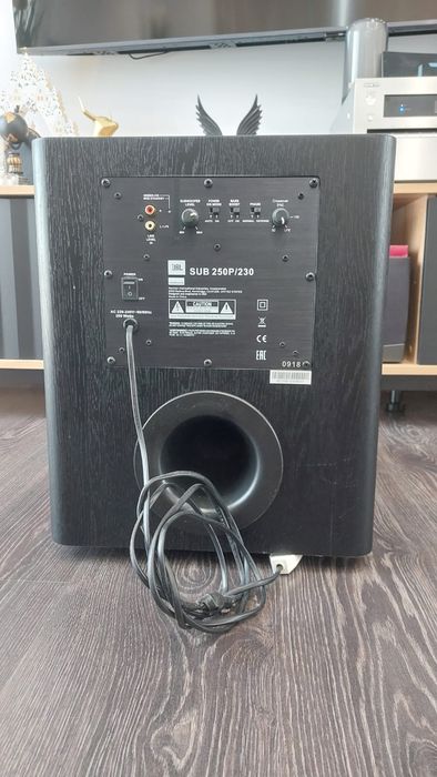 Vand subwoofer JBL SUB 250P/230 - 200W RMS