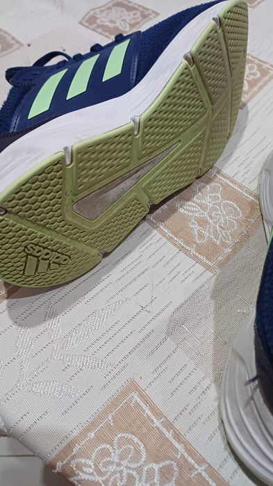 Маратонки Adidas