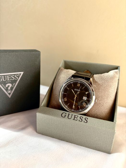 Ceas elegant GUESS